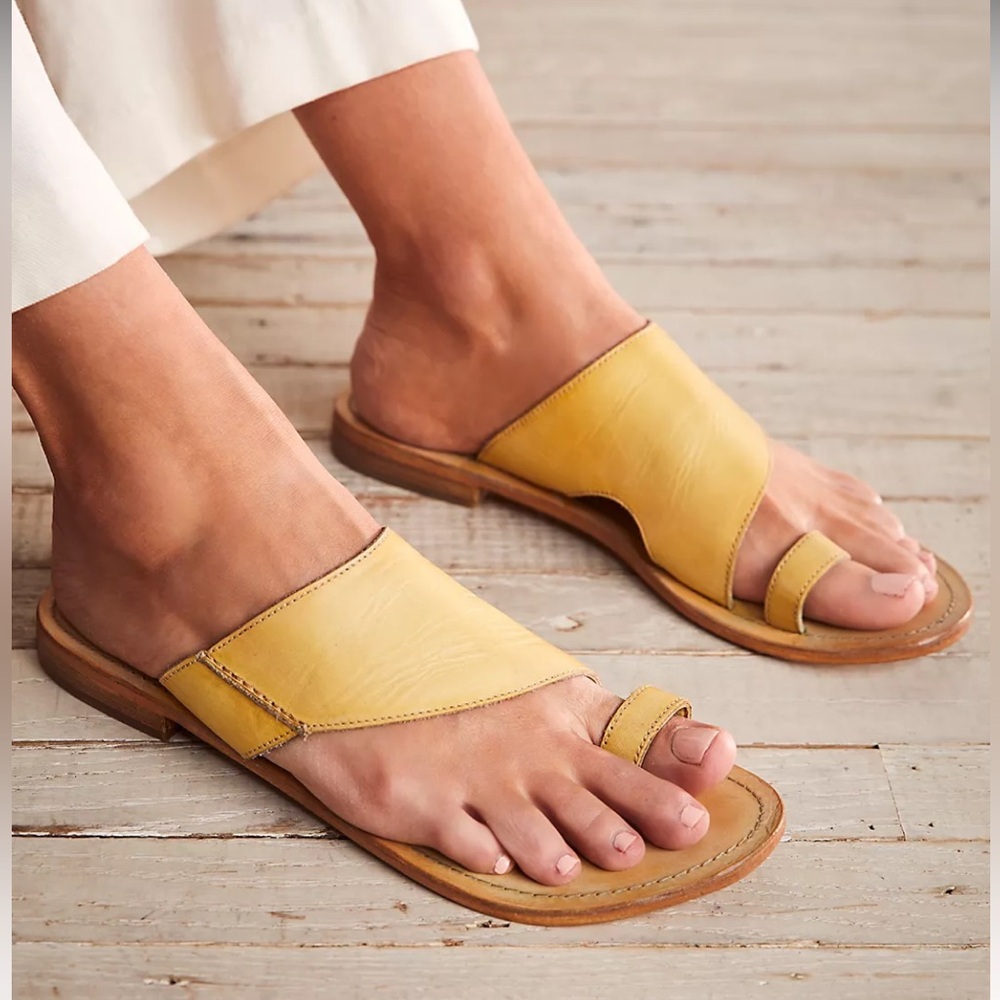 FREE PEOPLE Tan Sant Antoni Slide Leather Sandals NWOT